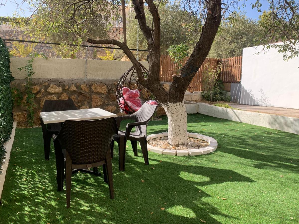 Tayoon Host Apartment Jarash Ngoại thất bức ảnh
