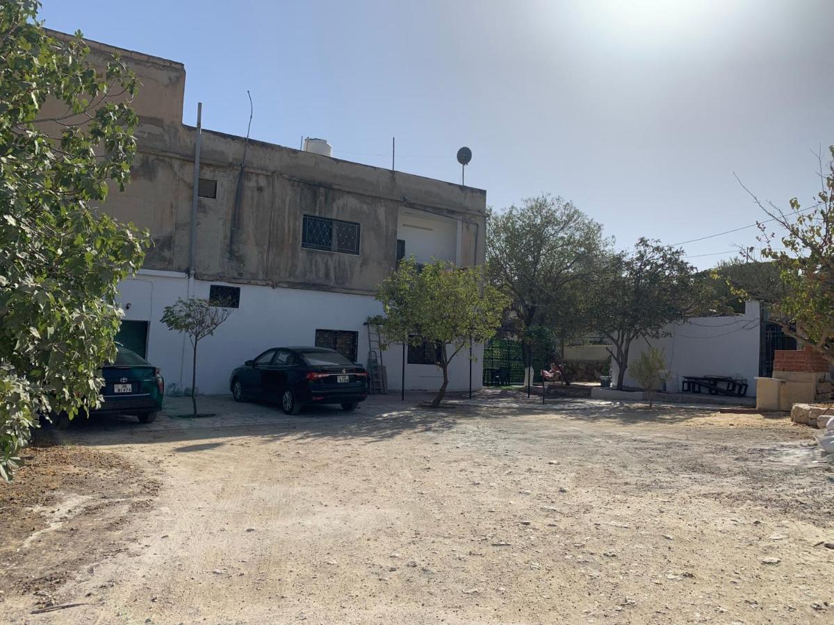 Tayoon Host Apartment Jarash Ngoại thất bức ảnh